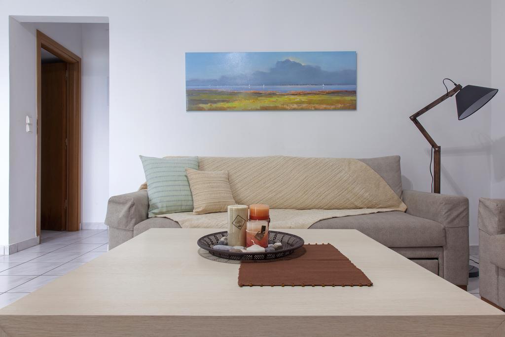 Minos & Apartment