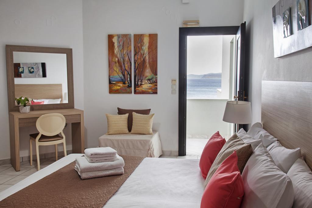 Minos & Apartment *