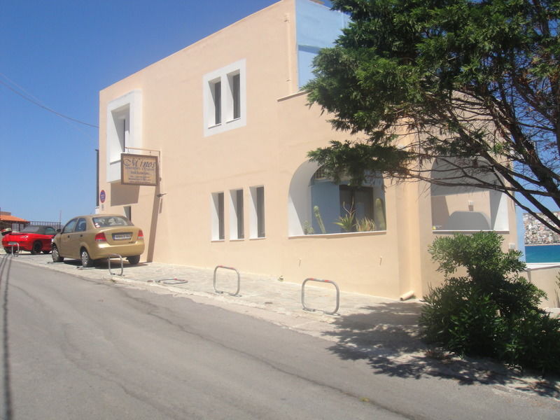 Minos & Apartment