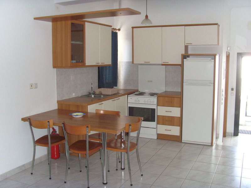 Minos & Apartment